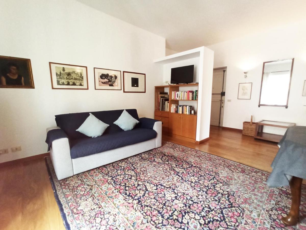Quiet Apartmenttrastevere Lägenhet